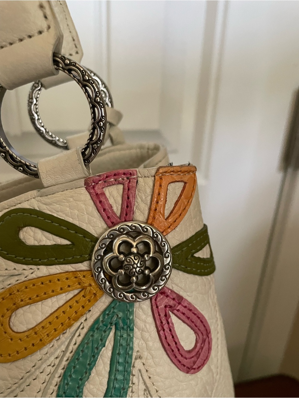 Brighton pebbled leather floral braided bag w leather appliqué’s/host pick - Picture 10 of 16
